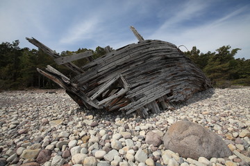 Swiks (or Swix) was a three-masted schooner from Åland that sank in the Baltic Sea, off the island...