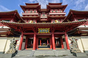 The Buddha Tooth Relic Temple & Museum located in the Chinatown district