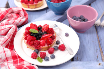 berry fruit tart