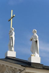 Statues on the roof of the Vilnius cathedral