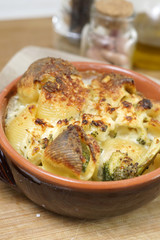 Pasta al forno broccoli e bechamel