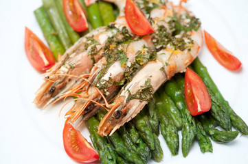 shrimps with asparagus