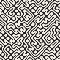 Seamless pattern with maze lines. Monochrome abstract background. Vector hand drawn labyrinth.