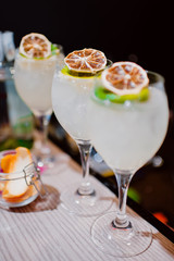 Cocktail aperitif preparation with dried fruit