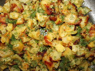 fried potatoes with dill