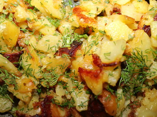 fried potatoes with dill