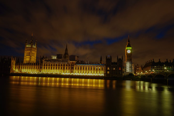 London´s Parliament at night