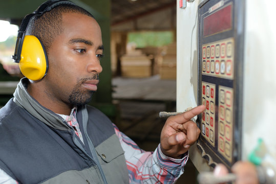 setting the machine program