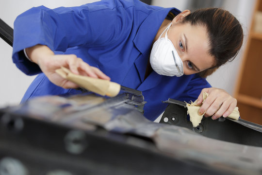 female car polishing  sanding before painting