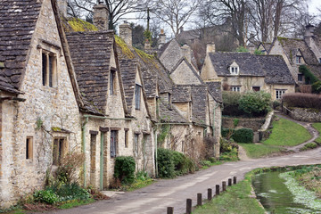 Fototapeta na wymiar Houses of Arlington Row in the Cotswold village of Bibury, England