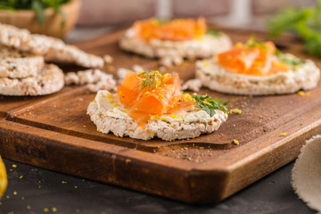 Smoked salmon on rice bread toasts