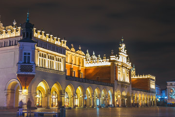 Fototapeta na wymiar Night view of Main Market Square in Krakow, one of the most beautiful city in Poland
