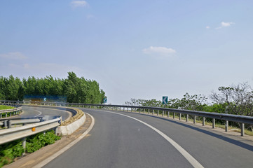 The roads are so wide