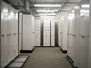 Pokój dokumentów, pomieszczenie do przechowywania dokumentów i informacji dla biznesu. - 194076275