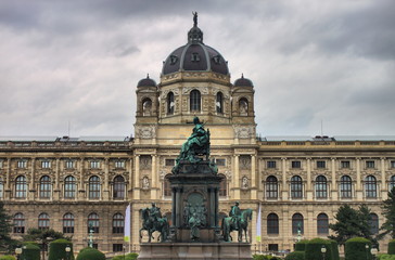 Fototapeta na wymiar Maria Theresa monument in Vienna, Austria
