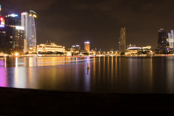 Fototapeta na wymiar Marina bay at night 