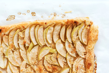 apple pie with cinnamon