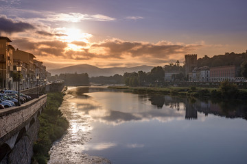 Fototapeta premium Sunrise over Arno River in Florence, Italy, Europe