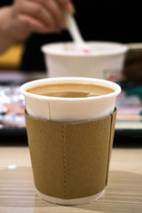 紙カップホットコーヒー