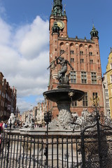Neptunbrunnen in Danzig © madiedu