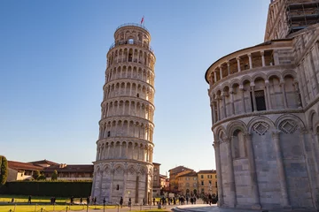 Fototapete Rund Leaning Tower of Pisa, a Unesco World Heritage Site and one of the most recognized and famous buildings in the world, Tuscany, Italy © umike_foto