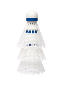 Badminton topu &uuml;&ccedil;l&uuml;, sentetik, izole edilmiş, beyaz arka plan.
