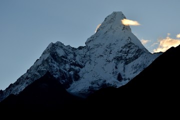 Morning view of Mt. Ama Dablam, Tengboche, Solukhumbu District, Sagarmatha Zone, Himalayas, Nepal,...