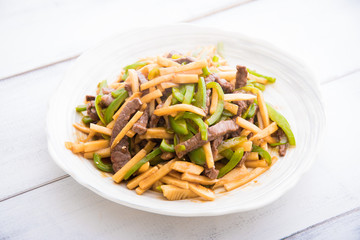 chinjaorosu, stired beef, pepper, bamboo