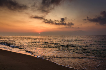 Fototapeta premium Sunset over the sea.