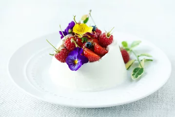Deurstickers dessert with berries © Maksim Shebeko