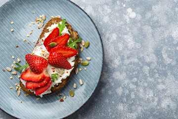 Strawberry and arugula sandwich
