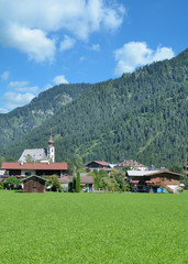 Fototapeta na wymiar Urlaubsort Waidring im Pillerseetal in Tirol bei Kitzbühel,Österreich
