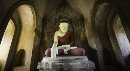 Myanmar, Buddha