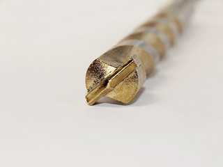 Tool. Drill for concrete. Tip of hard alloy