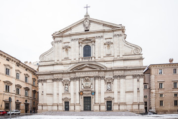 A lovely day of snow in Rome, Italy, 26th February 2018: a beautiful view of Church of Jesus near the Altare della Patria under the snow