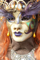 Masque vénitien : larve ou molto. Venetian mask: larva or molto.