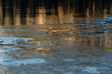 Rive de La Fecht en hiver dans la lumière du couchant