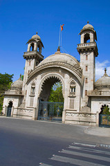 Fototapeta na wymiar Royal entrance gate of The Lakshmi Vilas Palace, was built by Maharaja Sayajirao Gaekwad 3rd in 1890, Vadodara (Baroda), Gujarat