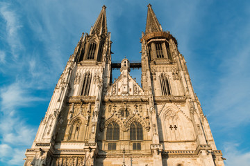 Fototapeta na wymiar Dom St. Peter in Regensburg