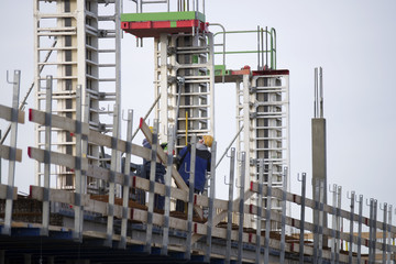 Bauarbeiter auf einer Baustelle 
