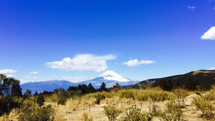 Obraz premium Moutain and blue sky