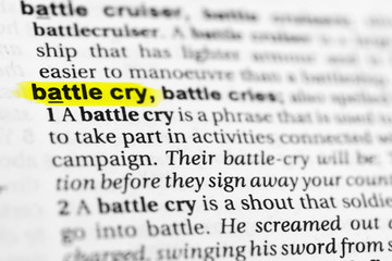 Highlighted English word "battle cry" and its definition in the dictionary