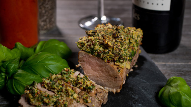 Schweinefilet mit Senfkruste