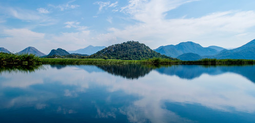 Fototapeta na wymiar Lake Skadar, Montenegro