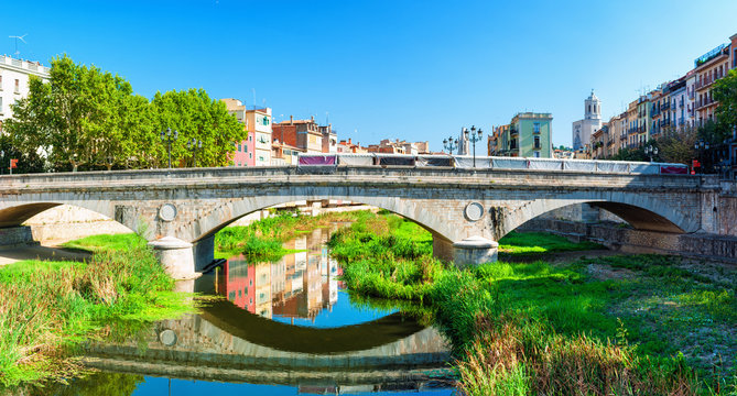 Bridge Pont De Pedra In Girona, Catalonia Spain