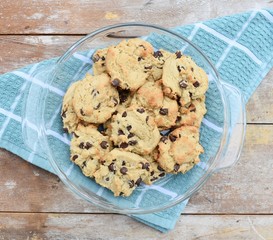 Almond flour chocolate chip cookies