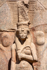 Statue of Ramses II with wife Nefertari in Luxor
