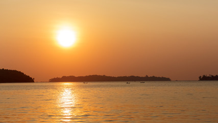 Fototapeta na wymiar Andaman Sunrise
