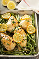 Roasted chicken breast with lemon and green beans