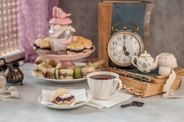 English Five O'Clock Tea